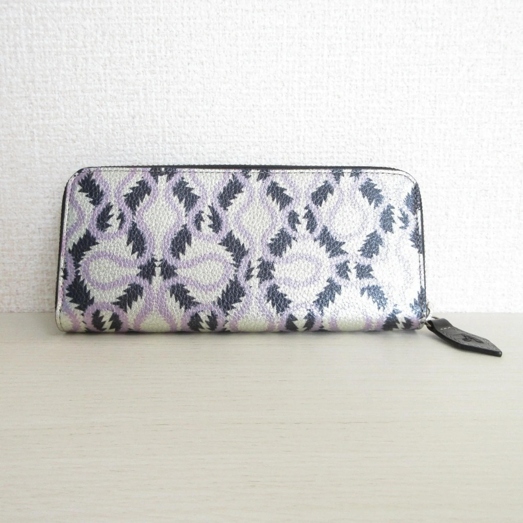 Vivienne Westwood  Long Wallet (Bi-Fold) (Pre-Owned)