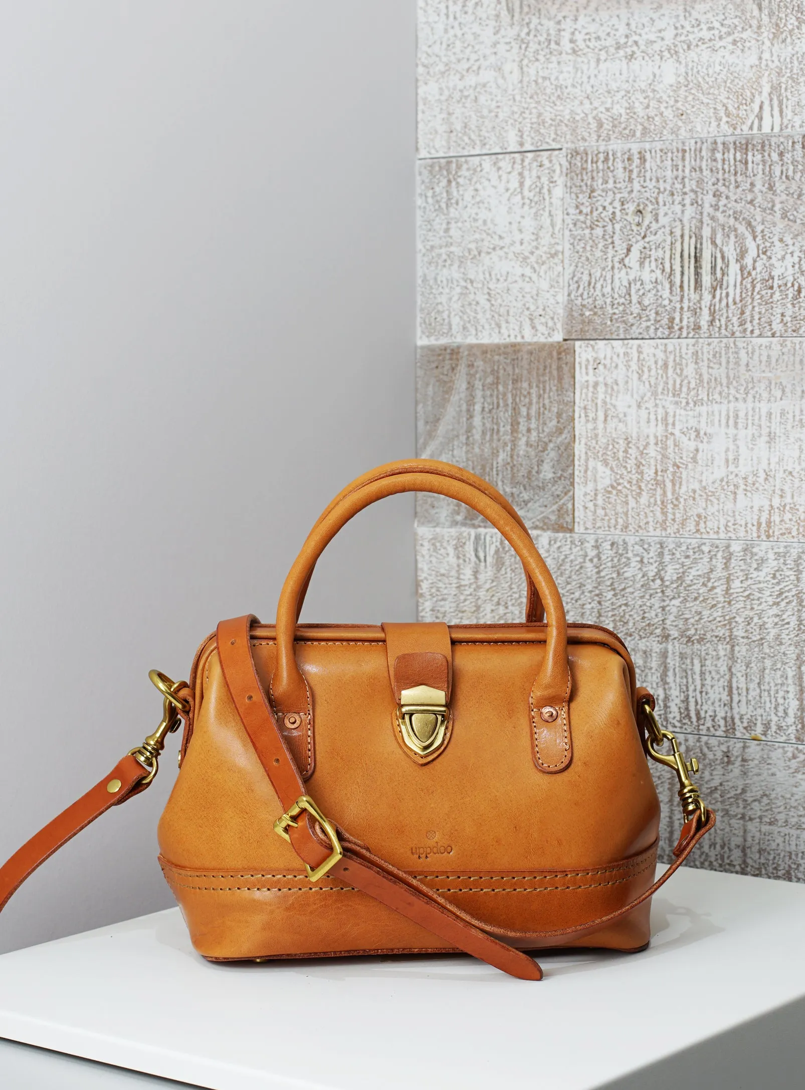 Wonder 'XL' Vintage Top-handle Satchel - Tan