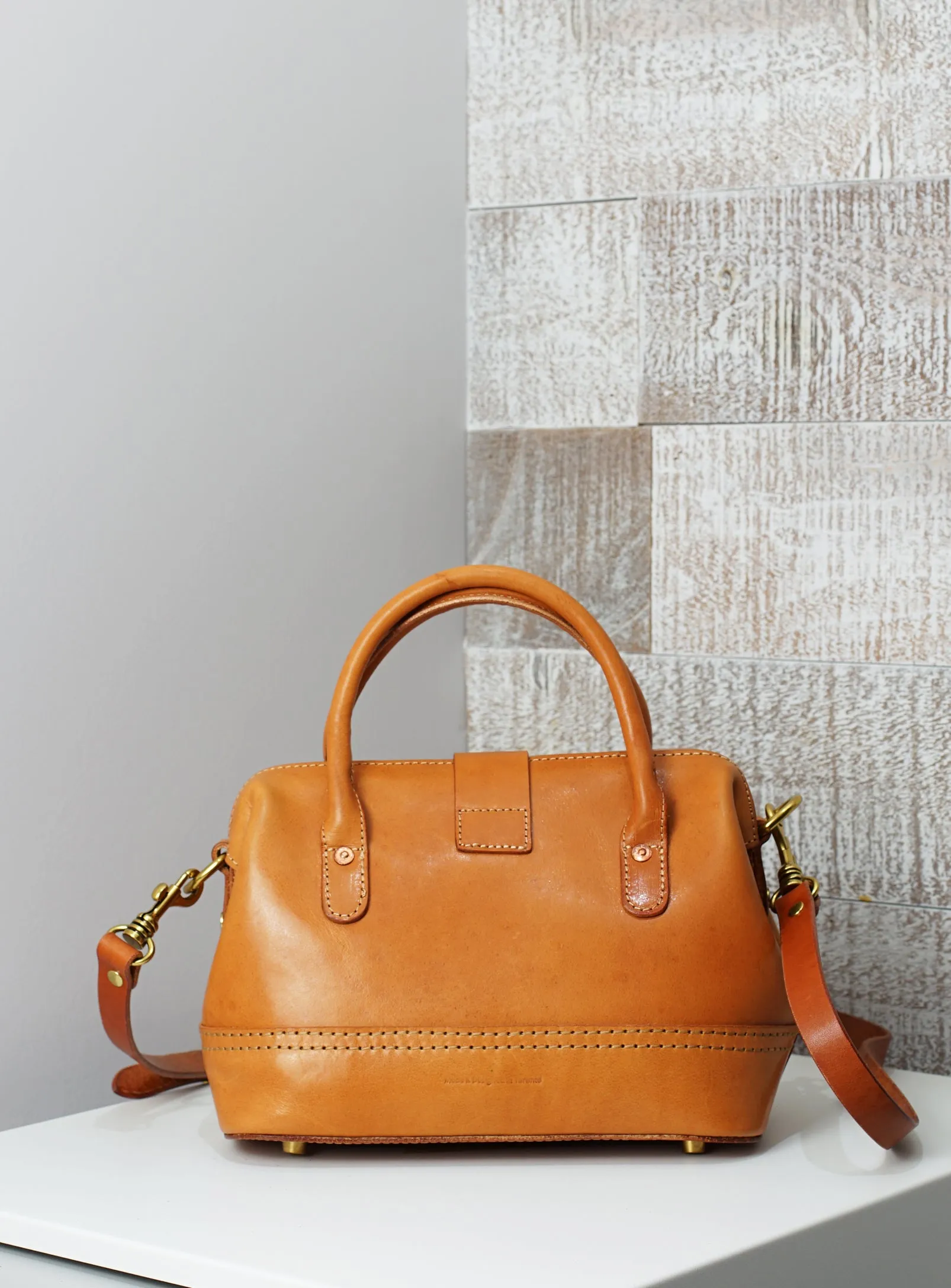 Wonder 'XL' Vintage Top-handle Satchel - Tan